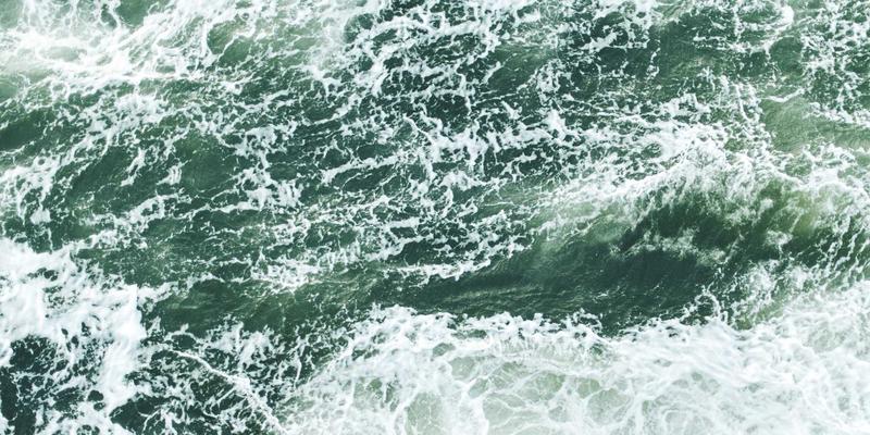 批判性思维与逻辑思维训练：职场沟通中清晰表达与说服他人的三大核心策略