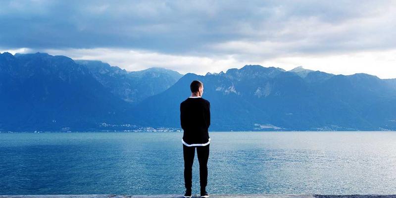 批判性思维与逻辑游戏：用系统思考破解工作难题的动态复杂性