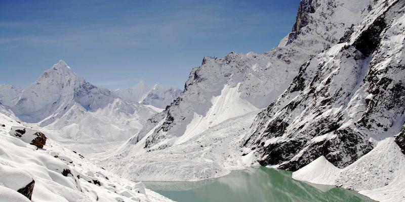 法律人的逻辑健身房：用推理谜题与脑力训练构建无懈可击的法律论证
